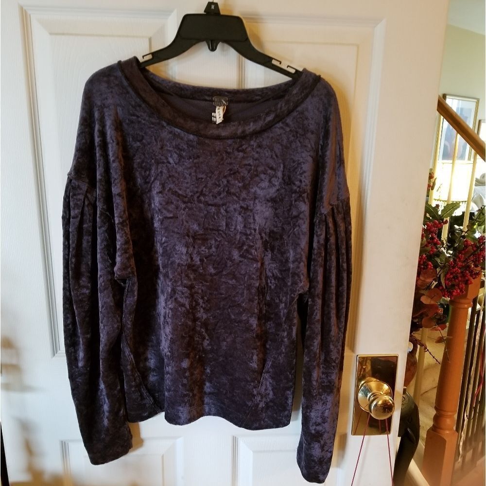 FREE PEOPLE BLUE MARLED SWEATER
